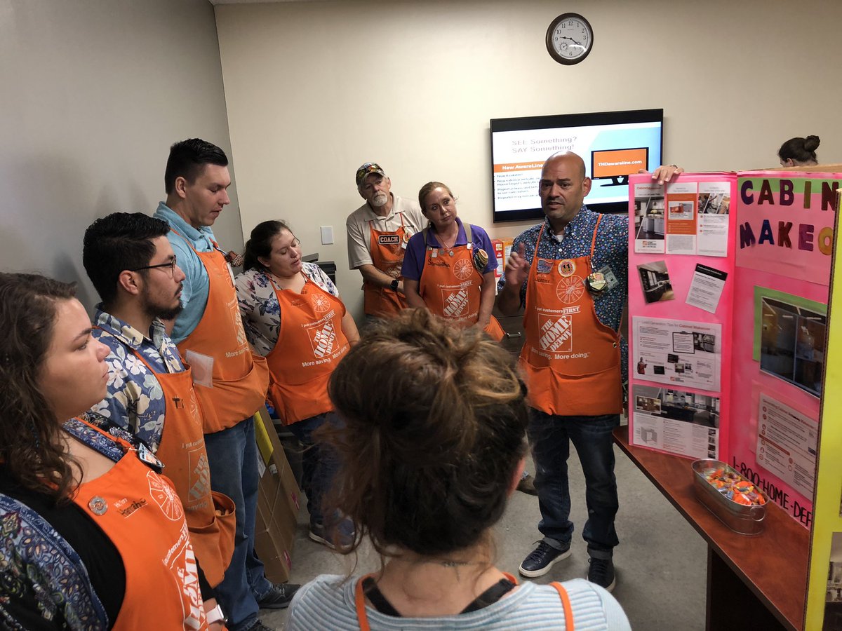 toryree30616918's tweet photo. Specialty Awareness Day Seguin 8437!  Jeremy talking about credit, leads and measures. 👏🏻😁@bsb823 @LegalleyF @ChadS_HD @Jeremynatx https://t.co/F82VwXoFbP