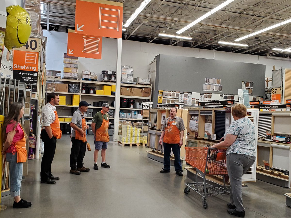 Let's talk about blinds and installs!!! @lynmariegiles @Specialasm6554 <a href="/Penn_DSM/">Judy Penn</a> <a href="/tavares_gabe/">TavaresGabe</a>