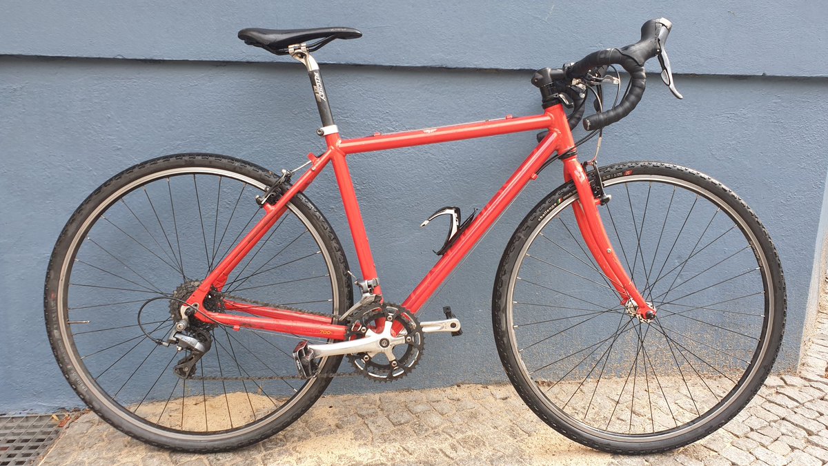 Kinderradfinder's tweet photo. Töchterchen passt kein  #Kinderrad mehr

➡️ FP 330€ Privatverkauf #islabikes #luath700L nur Abholung in B

-Modell mit 2 KB vorn
-Auf Mini-V-brake umgerüstet
-Challenge Gravel Grinder drauf. RR-Reifen dazu
-Ritchey WCS Stütze
-5-Kant Spanner

Passt ab ca. 158cm

Interesse?➡️DM👍 https://t.co/rCpWKa9kf0