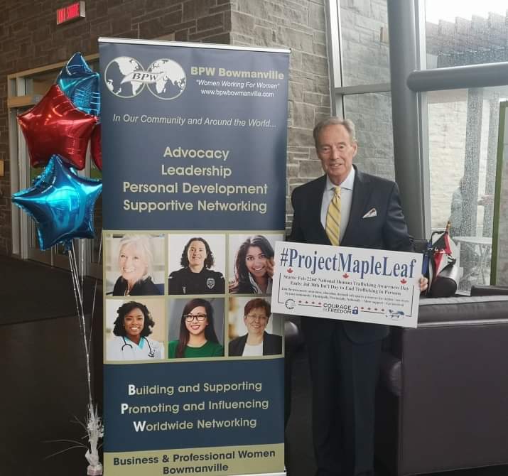 lornecoe's tweet photo. This morning I attended #ProjectONroute in Port Hope to raise awareness of human trafficking. Proud to stand alongside my colleagues @KingaSurmaMPP, @DavidPiccini, @lparkpc and many others to support #ProjectMapleLeaf and to #EndHumanTrafficking https://t.co/QAgWjtSaKM