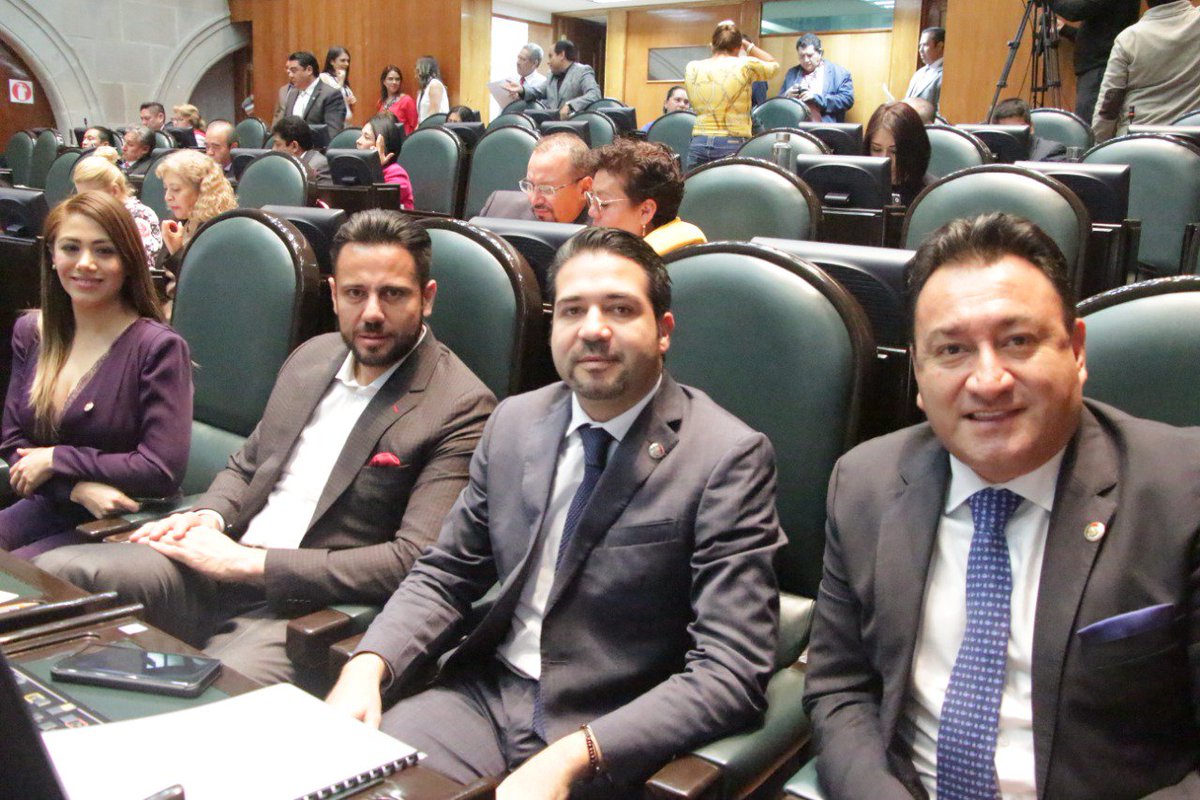 anuarazar's tweet photo. Me encuentro en la sesión plenaria de @Legismex en la que se presentará una iniciativa de la autoría de @ReneeRodriguezY y un servidor, para garantizar la educación inicial y superior en el #Edoméx. https://t.co/idTIm4Q5eM