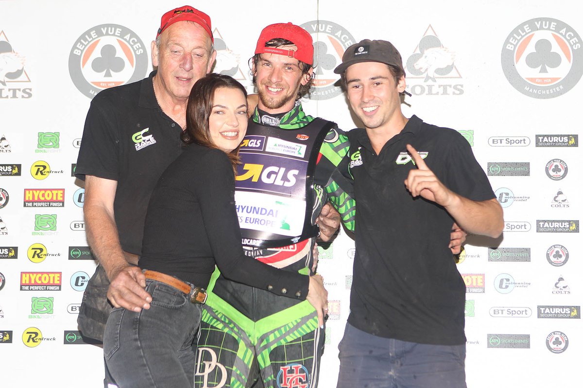 SteveDixonPhoto's tweet photo. @CWR_26 Well deserved!! https://t.co/cjP62VHiaE