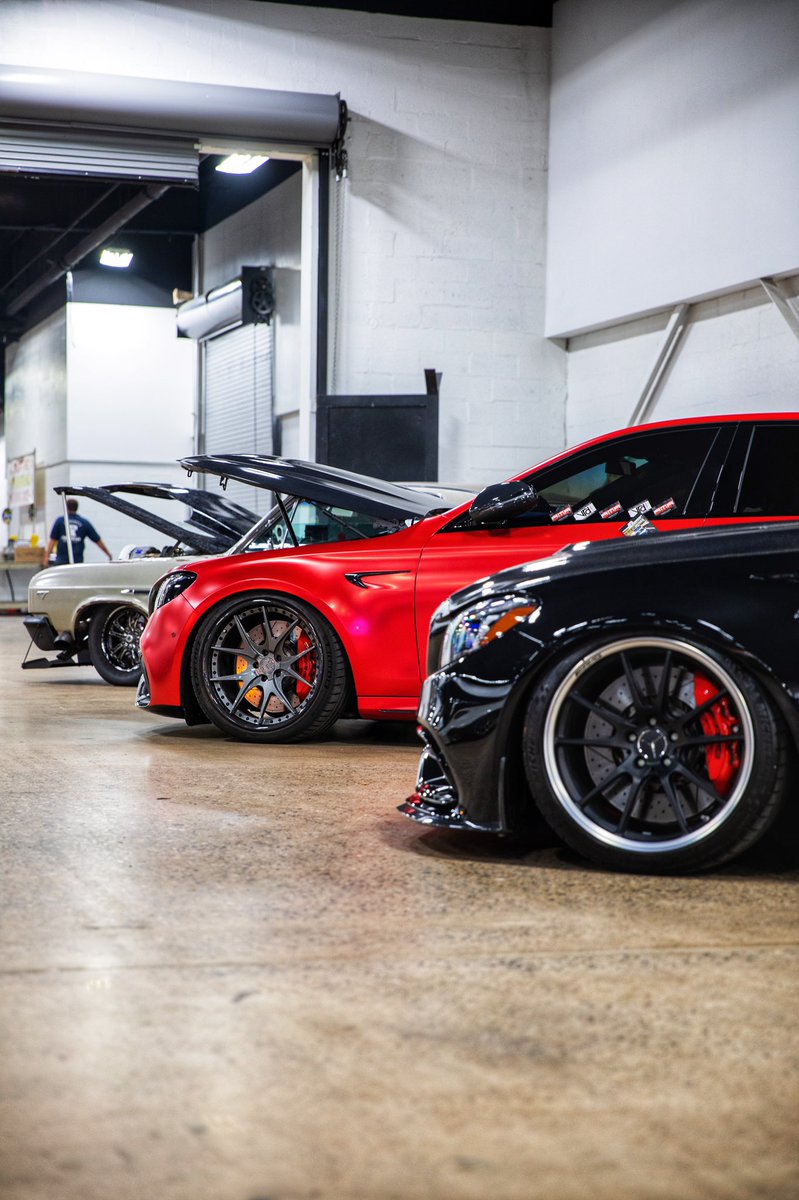 AMRPERFORMANCE's tweet photo. #TuckedTuesday with our satin red chrome 2018 @MercedesBenz #ChromeE63S sitting next to @VrdCustoms β19 #C63S #AMG and Albertβs β65 Twin Turbo Skylark at the @TunerEvo
#AMRperformance #AMRtuned #AMRempire #MercedesAMG #MercedesBenz @MercedesBenzUSA @MercedesAMG @MercedesAMGF1 https://t.co/p0iHngF5zb
