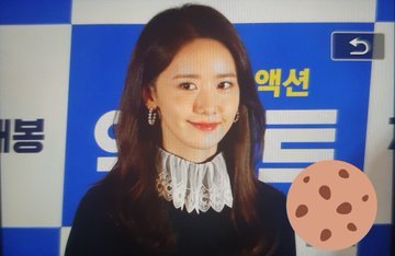 AR_YoonAddict's tweet photo. [ صور ] 190730-
يونا في حدث التحدث في مسرح اليو من أجل فلم EXIT https://t.co/cy4PCmS6Lz