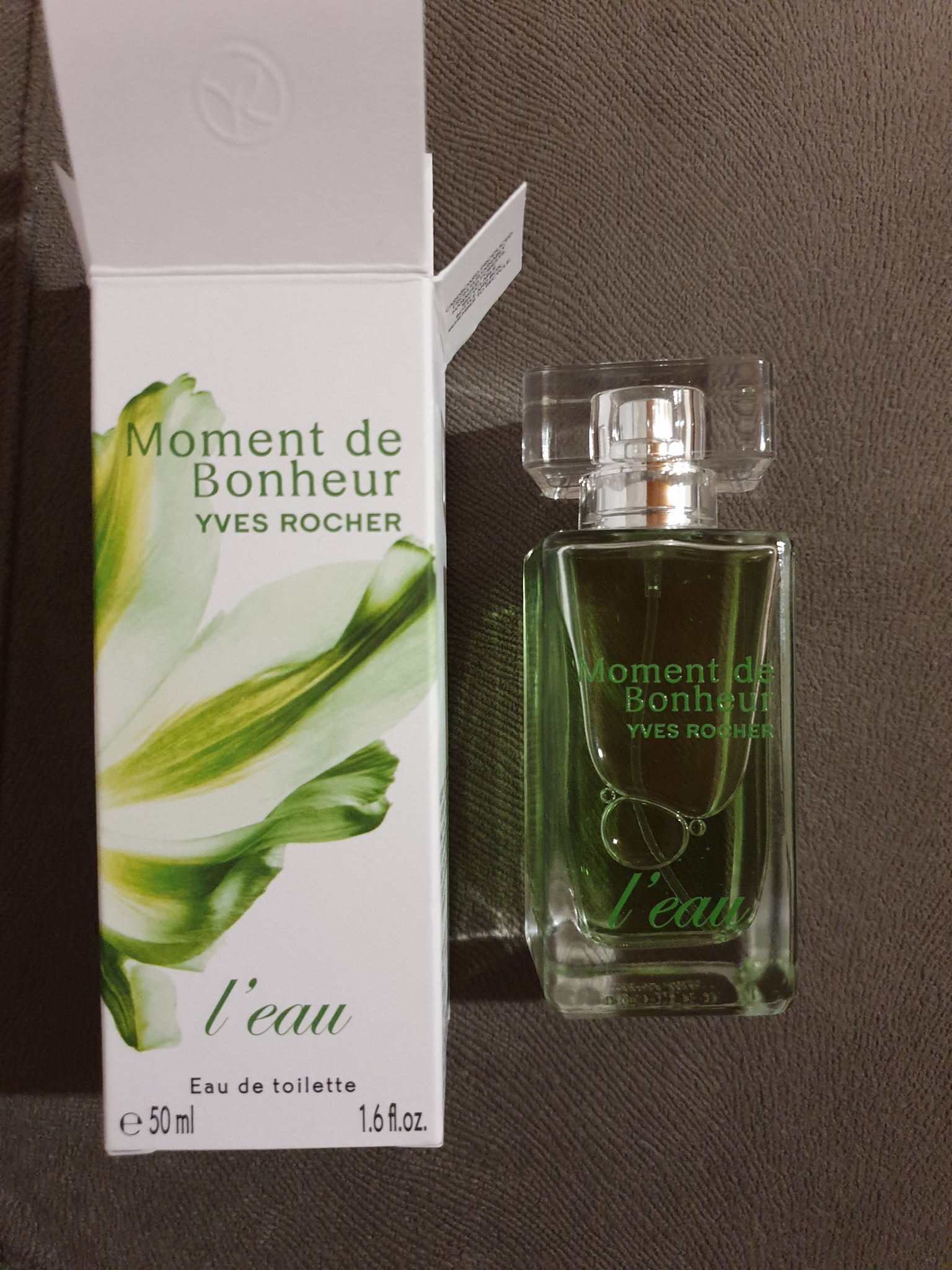 son pikap on X: "Yves Rocher moment de bonheur parfüm #icindenevar Bu bir  parfüm. İçinde faydalı hiç bir şey yok. Alkol, bht, parfumsu içerikler,  boya, koruyucu.. Komple zararlı 😁 özellikle yaz aylarında