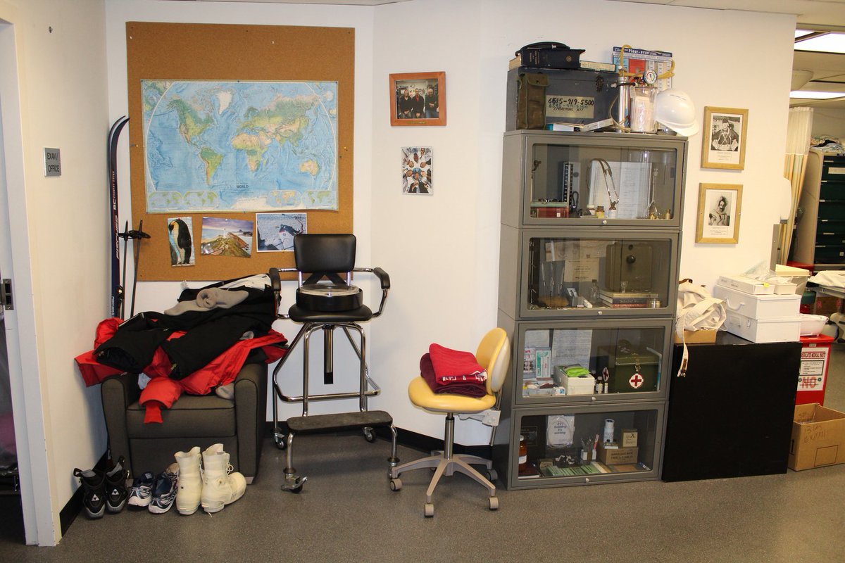 YaleNursing's tweet photo. Polar Care: Jaime Hensel ’13 MSN Shares #WowMoment. 

Jamie is the farthest south nurse on the entire planet, stationed at the South Pole. Learn about her and her tiny lab space. https://t.co/PZ5lcVxMro https://t.co/7pzcXtN733