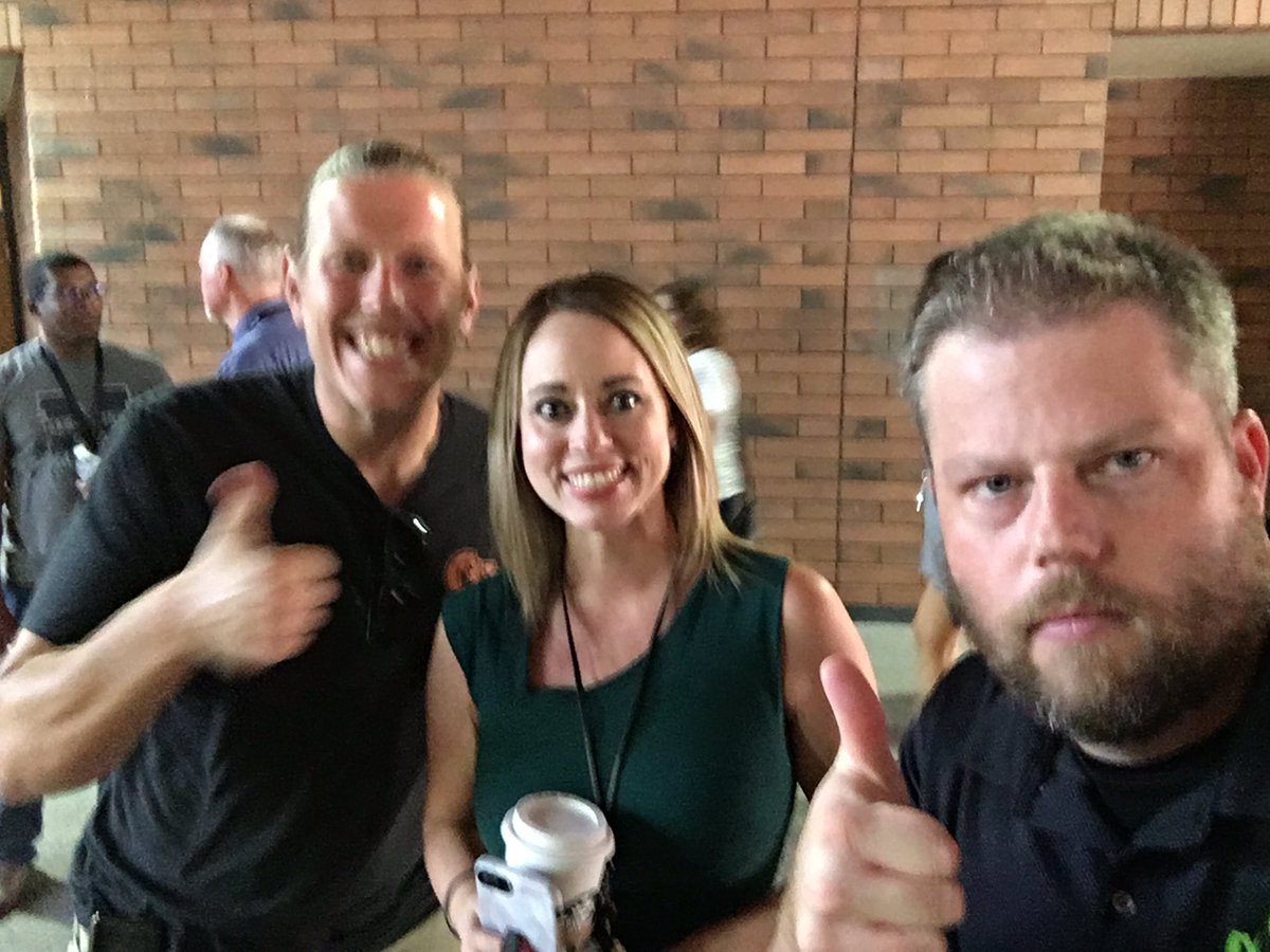mrsawyerscience's tweet photo. We’re at Convocation to get the year started! @CVHSMrsCox https://t.co/CpkSflpXlL