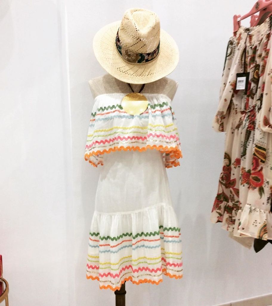 MonbluModa's tweet photo. #ModaMonblu Se termina Julio y nuestra tienda se renueva cada mes con nuevas prendas ideales, para que las lleves este 🌞 verano. —
#boutique #modamonblu #ropamujer #outfits #verano https://t.co/ESY9TByoSu
