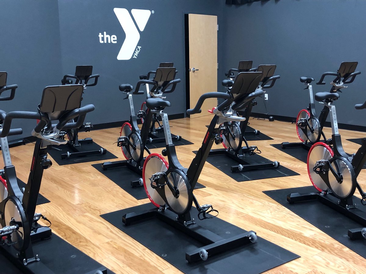 schultz6844's tweet photo. NEW KAISER BIKES!!! #cardio #fitness #strength #healthychoices  ⁦@SalemYMCA⁩  ⁦@CityofSalemMA⁩  so excited for the first ride. 🚴‍♂️ 🎶 ❤️ https://t.co/L8EVp6vTd7