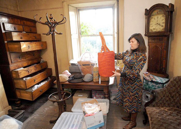 R2MPL's tweet image. حاله نفسيه تسمى "الاكتناز القهري" وهي جمع الاشياء ورفض التخلص منها مهما كانت تالفه او غير ضروريه اعتقاداً بانه سيحتاجها في يوم من الايام،
احد عنده هذي الحاله ؟