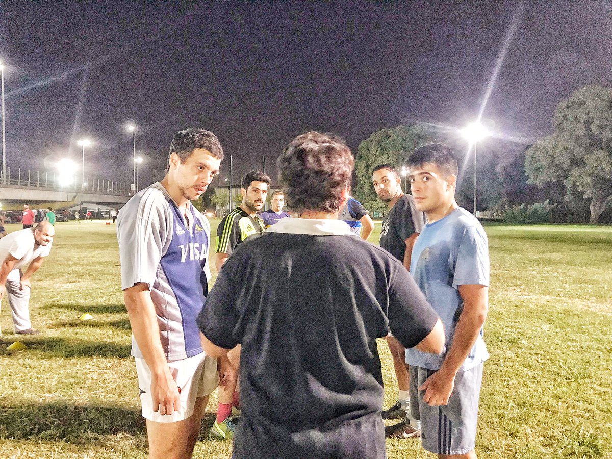 El Carnero comienza la puesta a punto de cara al TOP 8.
Los esperamos esta noche a partir de las 20:30 para el comienzo de la PRE-temporada invernal en el parque Manuel Belgrano (ex KDT)
Auspician:
@sarquitectura2015
Dnetsoluciones.com.ar
#Rugby #UniversitarioURBA #TOP8