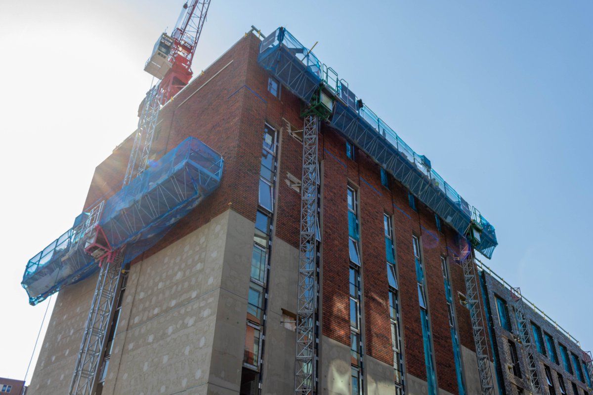 TorsionGroup's tweet photo. Works at our Bailey Street site in #Sheffield are progressing at pace. The building is now watertight with the roof membrane fully installed. Levels 1 – 4 are complete and levels 5-7 are at second stage fix.  #Construction #Student #Living @TorsionDevelop @TorsionEngineer https://t.co/IZ7wtiL7Xm