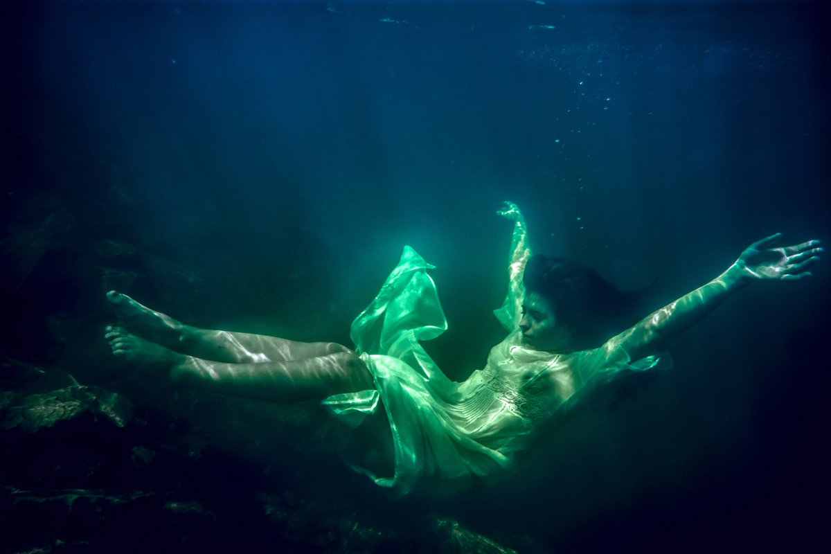 aalasthope's tweet photo. @JRhodesPianist Estudiante de fotografía y sin un duro, me salvarlas la vida de tantas maneras que no sabría cómo agradecerte la. https://t.co/ZwSYMQrc8M