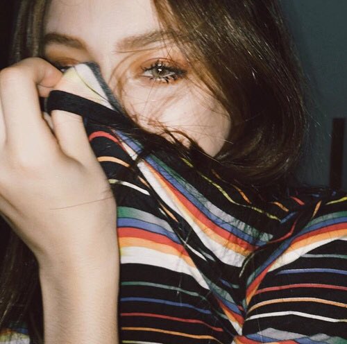 anxtheremogurl's tweet photo. Hoy le toca cumplir años a esta bitchface. Le toca soplar velitas y seguir cumpliendo más años (y conmigo a su lado, pls)
Hay poco más que pueda decir que no sepa ya, pero no me cansaré de deírselo: I love you so much. 
El regalito te lo tendré guardado hasta esta noche 😘❤️ https://t.co/0XOsoIuMbp