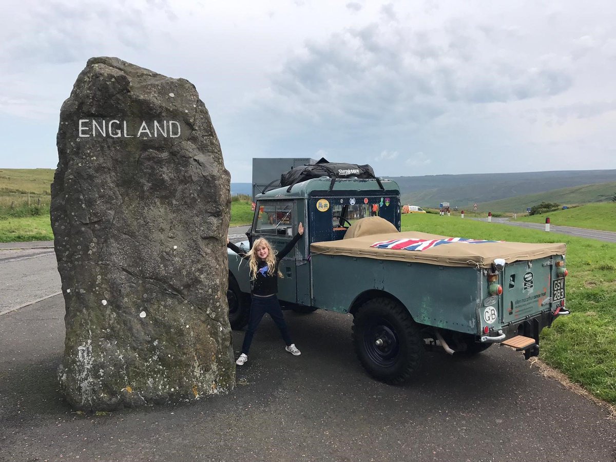 LandauUK's tweet photo. Yay.....Ben and Hope have made it to the border between Scotland and England. 😀 #ellenmacarthurfoundation  #landrover #series1landrover #classiclandrovermagazine #groatslandy  #landrovermonthly @emctrust @JLR_News @JLRSolihull @LRESolihull @LandRoverUKPR https://t.co/C471d77XR6 https://t.co/DiRXcnoDef