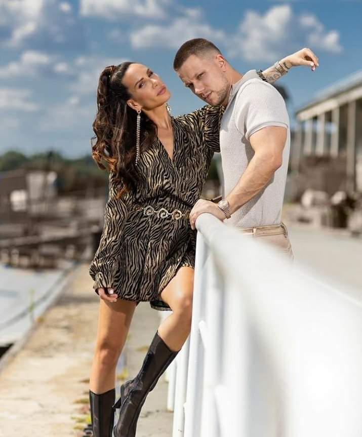 BalkanikaMTV's tweet photo. NIKOLIJA & RELJA ❤
#nikolija #relja #serbianmusic #balkanikamusic #balkanmusic #thebalkans #balkans #balkanikamtv #balkanikamusictelevison https://t.co/m0db8fcIiI