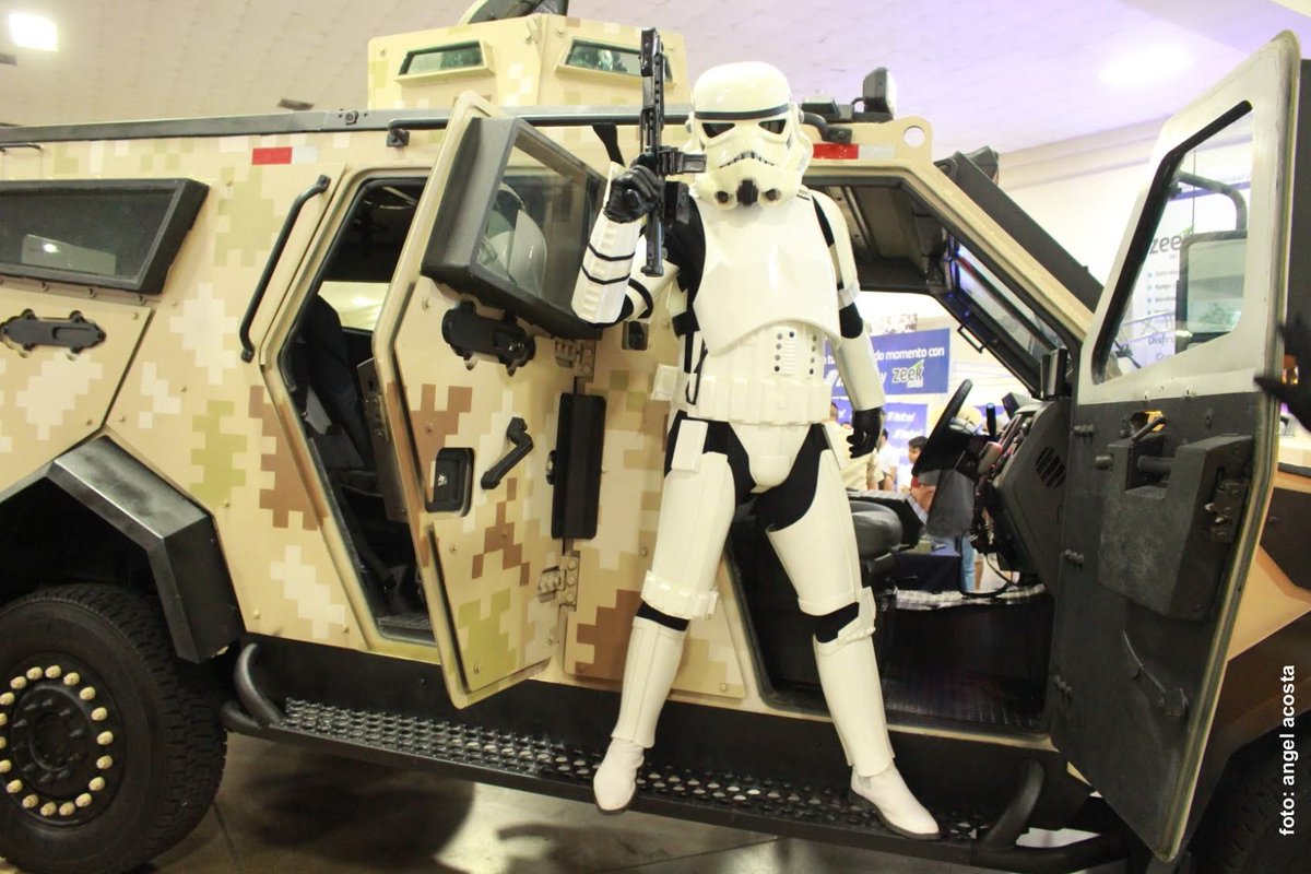 SonoraTrooper's tweet photo. #SonoraTrooper is Ready for Action
with the Mexican Army.
#VivaMexico 
#picoftheday #501stLegion #tk18077 #TuesdayThoughts #starwars https://t.co/i5auYAIMVu