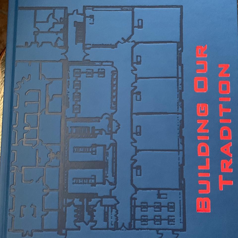 PoncaCityNow's tweet photo. https://t.co/SAbBV5IqFW The 2019 Cat Tale yearbook “Building Our Tradition” will be released at a party on Aug. 6 at Ponca City High School. The fun begins at 1 p.m. for 2019 seniors. At 2 p.m., underclassmen are invited. There will be music and prizes. The party ends at 4 p.m. https://t.co/sbcpbOYYYQ