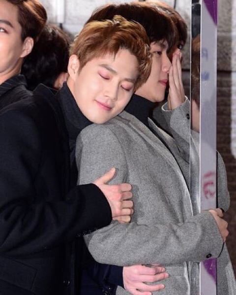 we love to see baekhyun bring out the clinginess in junmyeon 