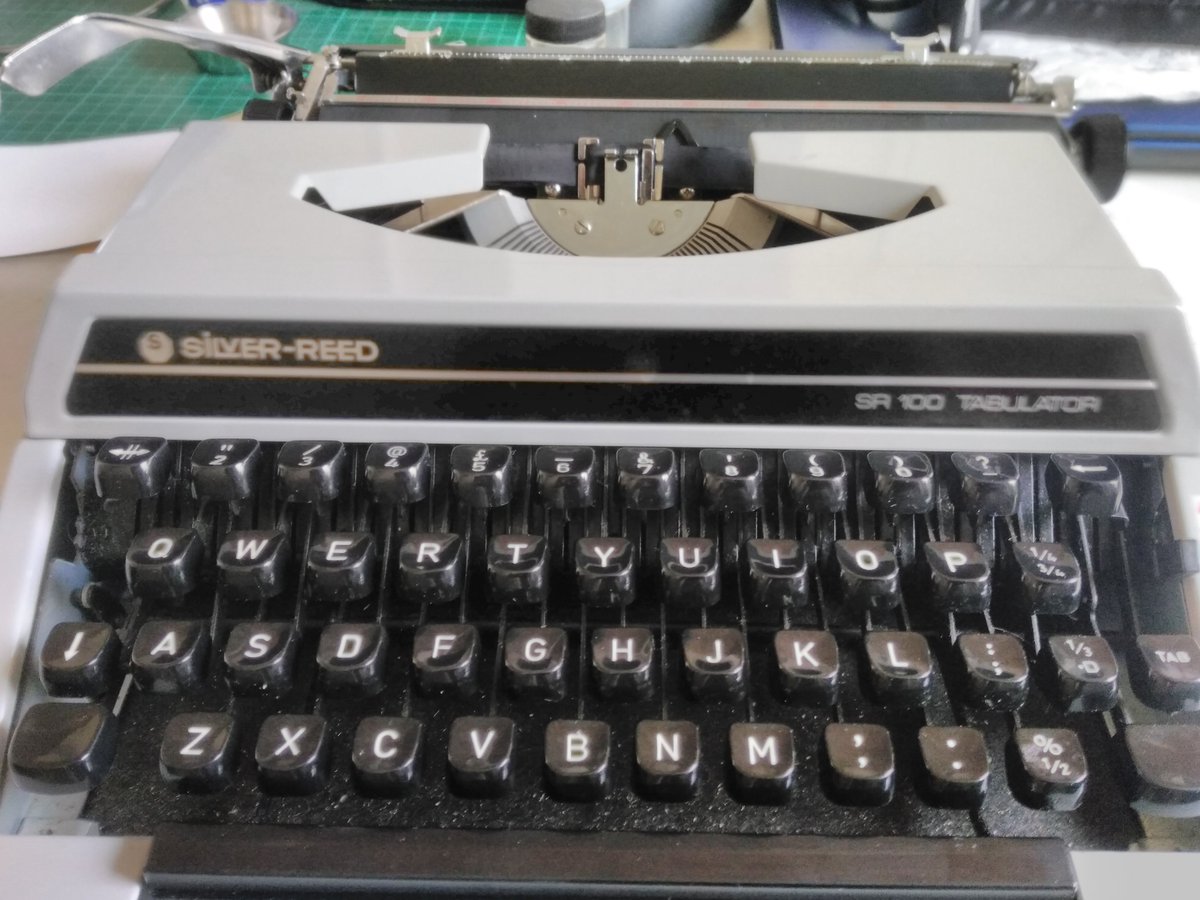 HermannssonK's tweet photo. #laptop toast. #bluescreened and refuses to come back. Fear not. Until @UofGlasgow #IT do their magic I can always fall back on trusted #mechancial technology. https://t.co/GdsKx2F7h1