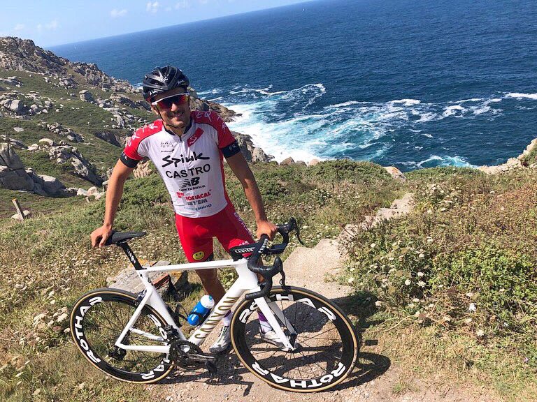 Estoy in love con esta bici❤️❤️❤️❤️❤️
Gracias <a href="/blindaxe_sport/">blindaxe</a> por el diseño👨🏼‍🎨 @bmk_naron  y <a href="/benitodetorres/">MARIO BENITO</a> 🛠