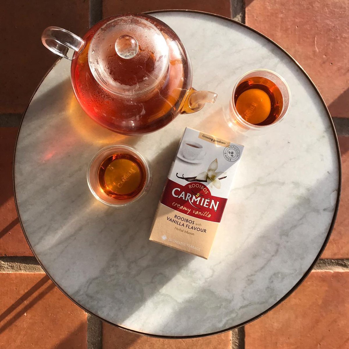Tea for two! Another #CarmiénTeaMoment featuring the much loved Creamy Vanilla Rooibos Tea blend from our Winter Collection. To shop this tea online, discounted from R25 to R18, simply click here: bit.ly/CarmiénWinterS…
Offer valid while stocks last.