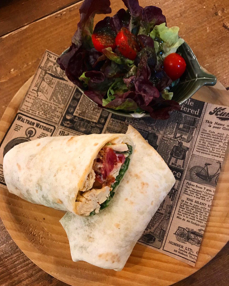 CubaDeJaneiro's tweet photo. ¿Hambre pasada media tarde? Pues un wrap de pollo de merienda cena 😊 https://t.co/o3BMq4VRVl