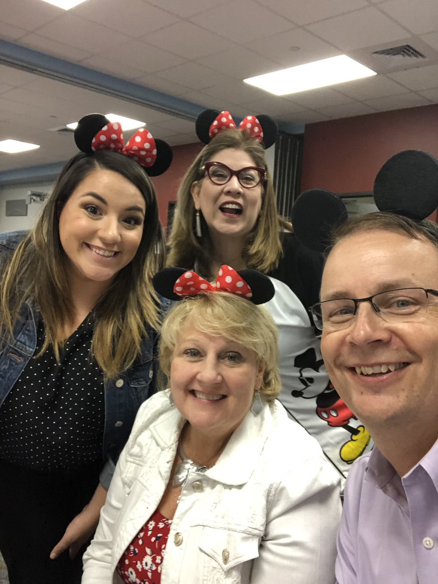CschmidtChad's tweet photo. #happiestdistrictonearth #tesproud https://t.co/7ek1tgWRQ0