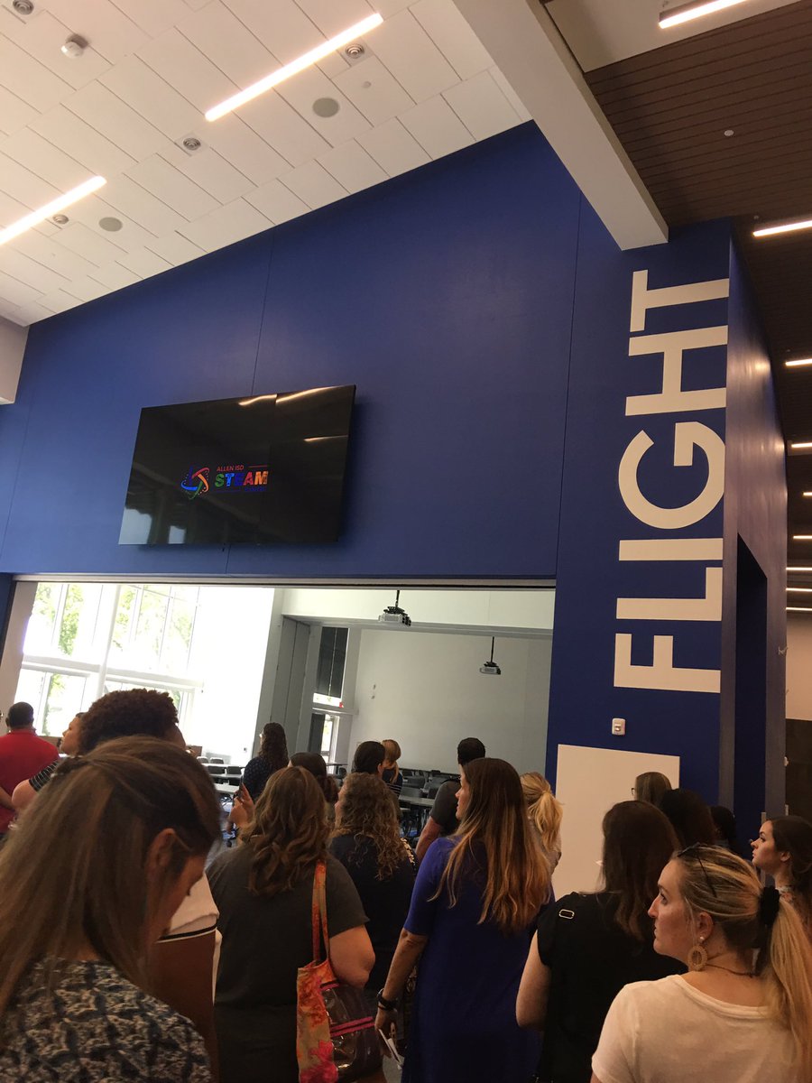 ABerryNesbett's tweet photo. AISD STEAM center is AMAZING! https://t.co/0hWb7ztGU6