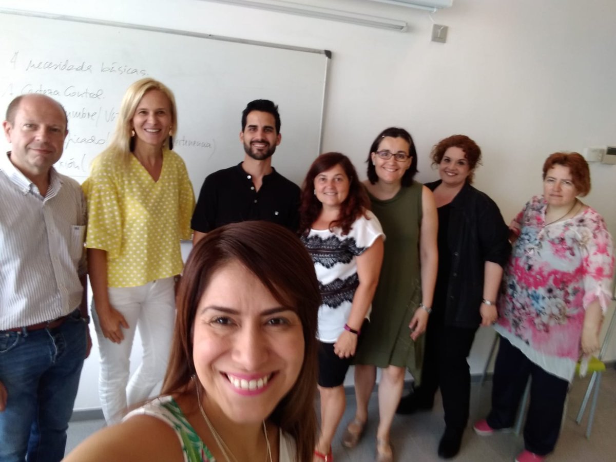 LanzaderaLH's tweet photo. Hoy estuvo con nosotros Angel Armijo un coach muy profesional. Nos ayudo a entender las areas del ser humano, con sus necesidades básicas, espirituales y emocionales.  @angel26ortega @LanzaderaLH @Lanzaderas_EES @fundacionTef @FundacionSMLRPH @LHAjuntament @EU_Social https://t.co/e9j3QGxn9J