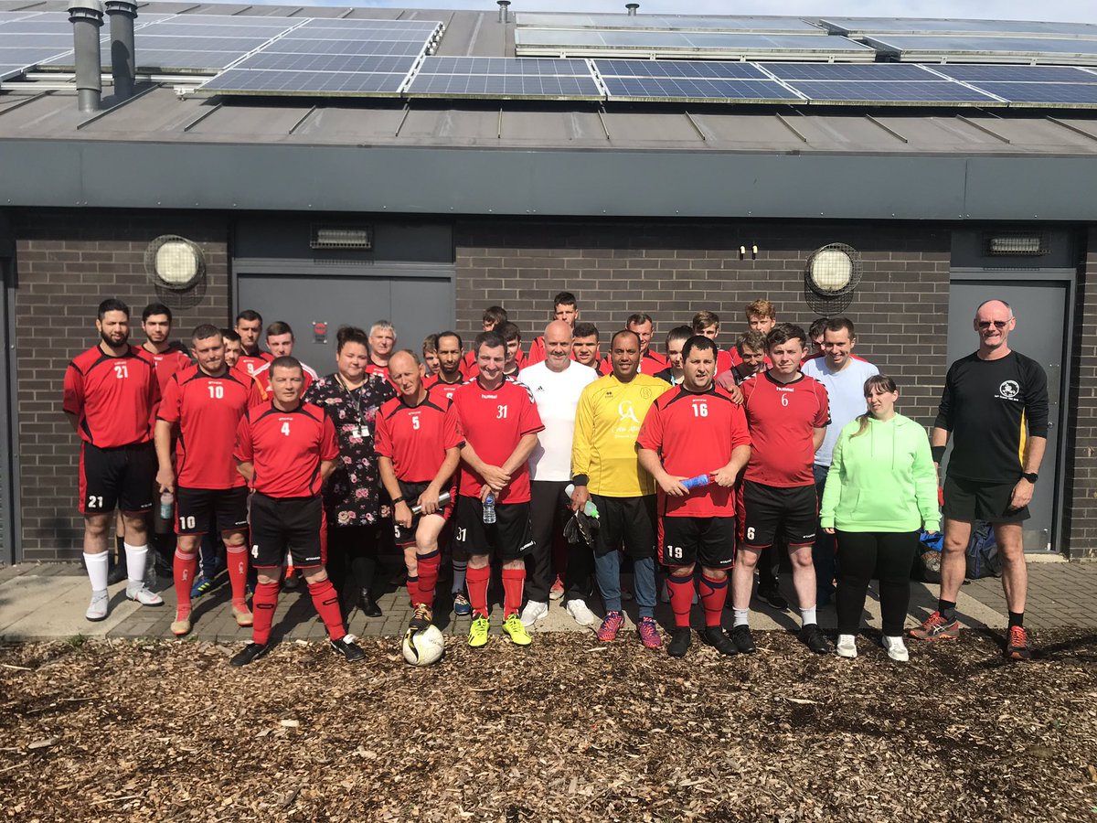 Onsideayrshire's tweet photo. Big thanks to @CldKim26 for coming down to @FITba4u to talk to our participants about opportunities in our communities to get support with things such as their mental health and with literacy skills #fitba4u #mentalhealth #literacy #community #support https://t.co/hPssWK9PwB