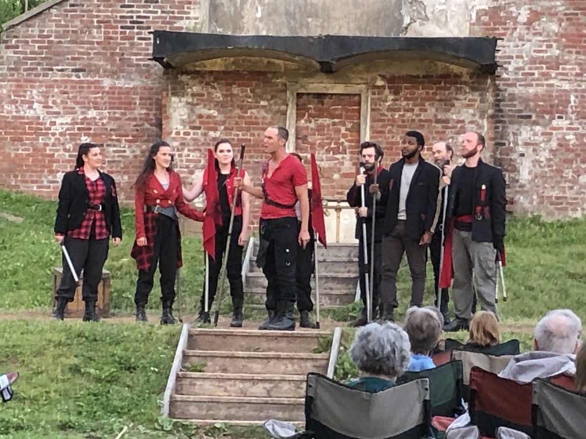 SBTSHalifax's tweet photo. We are giving away two sweet seats! Give us some love and retweet this post to be entered in a draw! Only one more month to join us at Shakespeare by The Sea! View the full schedule here: https://t.co/cRC4FbFRhi https://t.co/6NQJMNM9YQ