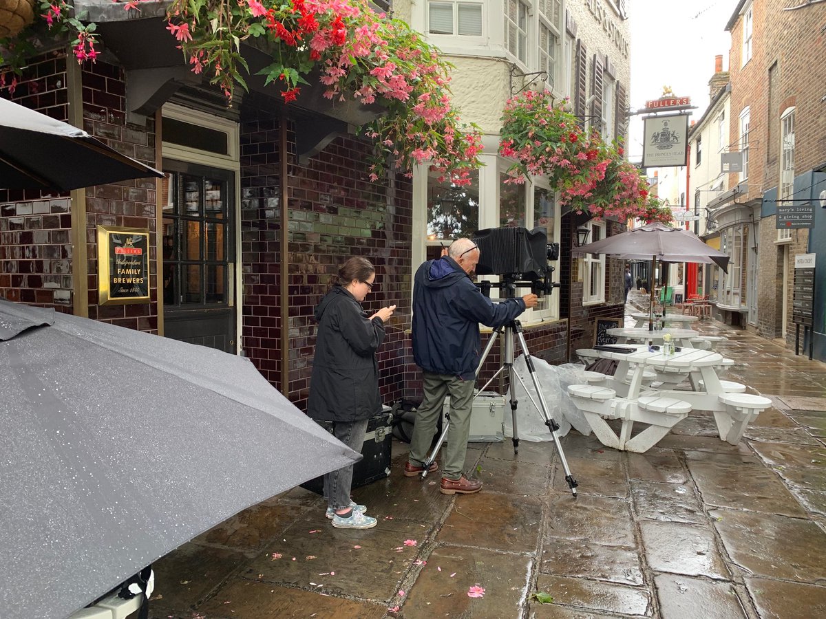 ⁦<a href="/Ruttersuk/">PAUL RUTTER LTD</a>⁩ ⁦<a href="/LBRUT/">Richmond Council</a>⁩ #locationshoot today in the #rain but we’re not deterred ⁦@Fullers⁩ #ThePrincesHead ready for a #translight to find out more translight.com   ⁦<a href="/MadeinBritainGB/">Made in Britain</a>⁩
