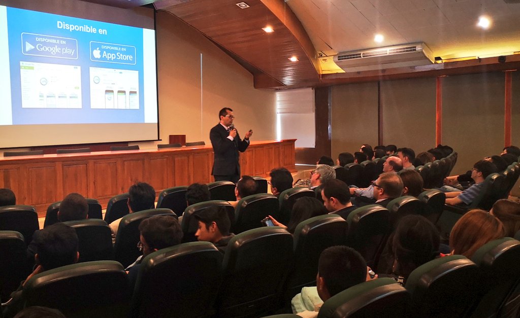UTEoficial's tweet photo. 💪🏽 #OrgulloUTE | En la socialización de metodología de evaluación #QSTARS⭐⭐⭐, se difunde a estudiantes de #CienciasAdministrativas logros alcanzados. Se presenta la #app #MiUTE, un concepto de Universidad Inteligente de acceso a servicios de internet y redes de investigación. https://t.co/IBeg69qhCK