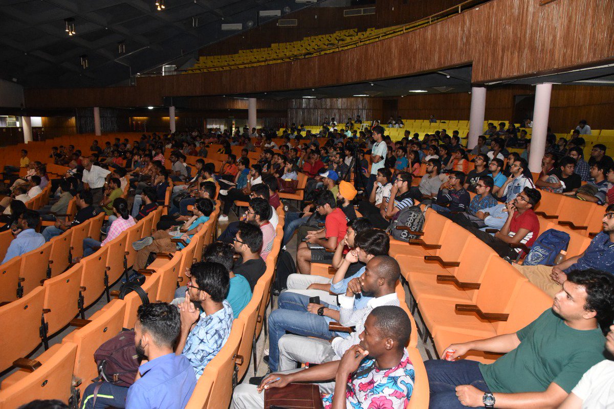 iitdelhi's tweet image. The Office of the Alumni Affairs, IIT Delhi, organised an interactive session with Mr Mohit Aron, a 1995 batch alumnus, who is Founder and CEO of @Cohesity, a US-based enterprise storage company.