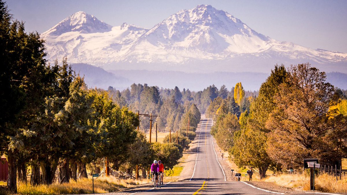 Spend the night in bicyclist bliss along Oregon’s Scenic Bikeways. bit.ly/2WmKLr2