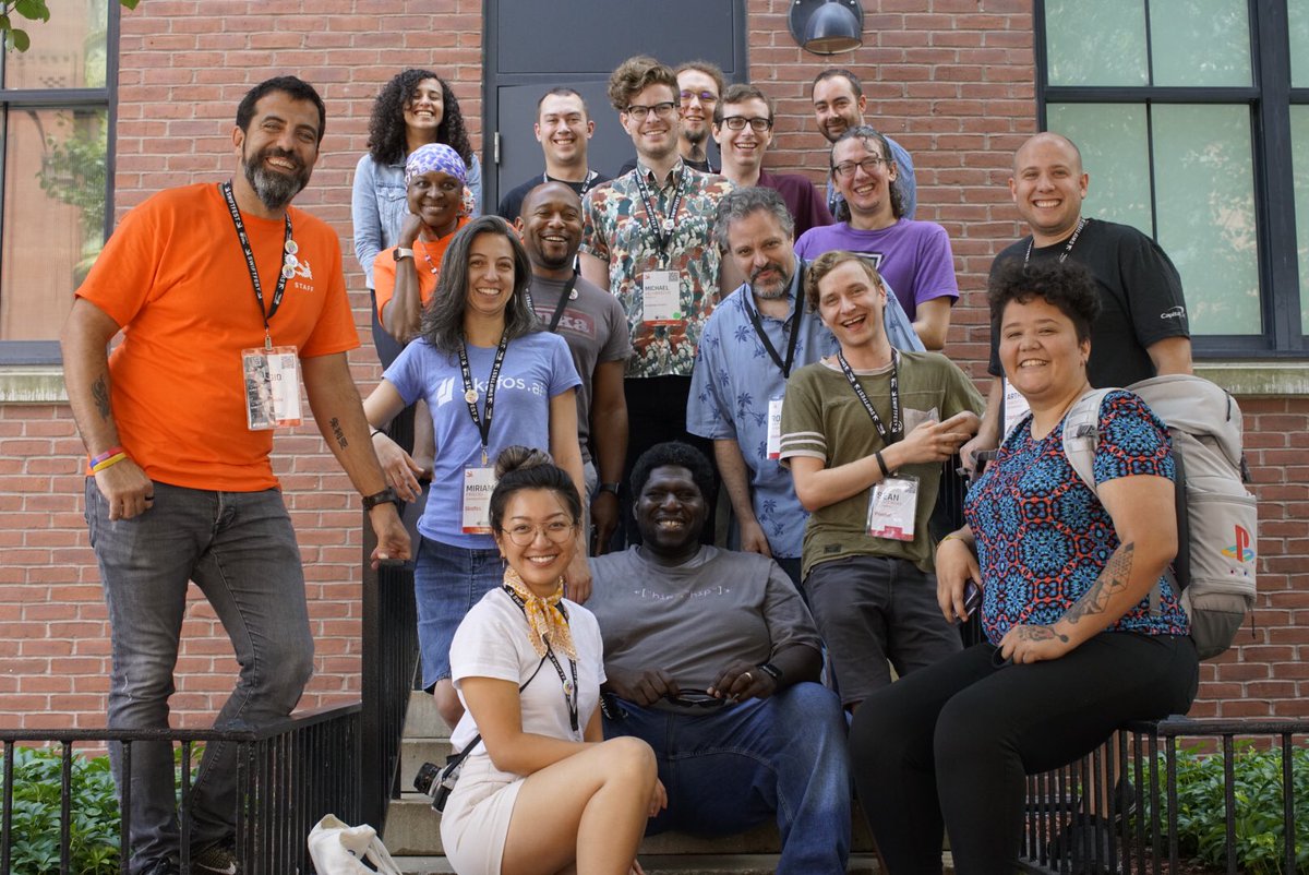 flexRonin's tweet image. Speakers @theSwiftFest #swiftfest