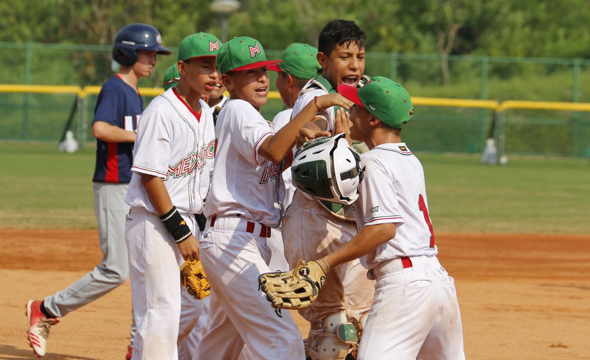 MexicoBeis's tweet photo. 📝 ¡VAMOS CON TODO Y POR TODO! 😎🔥🇲🇽⚾

La #NovenaMéxico U12 eliminó al 3 veces campeón @USABaseball y califica a la Súper Ronda por un lugar en las finales de la #U12WorldCup de @WBSC https://t.co/6c1hxMl61G https://t.co/78fdodC4Ua