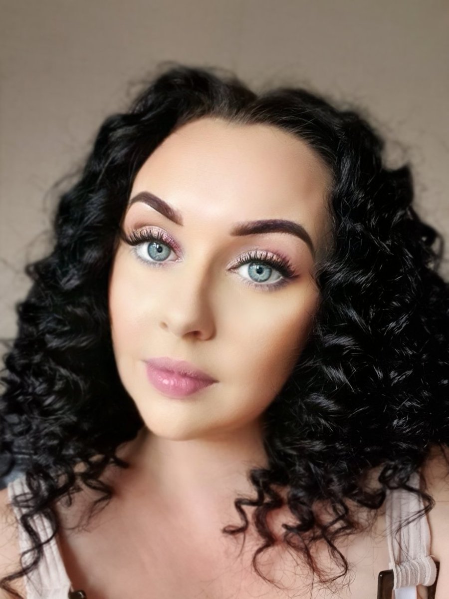 Big hair, dont care 🤷‍♀️