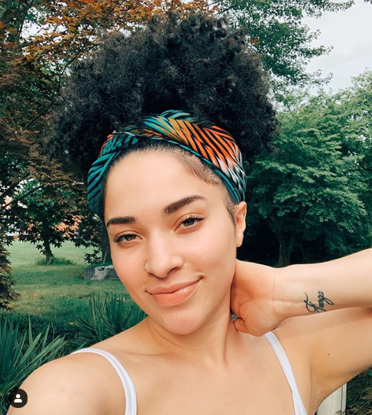 DnaEssence's tweet photo. We love a good high puff! And @theesperanzamaria is rocking hers! Drop some 🖤🖤 for our #CurlsCrush today!!
.
.
#DNAEssence #repost #naturalhair #puff #curlsgoals #teamnatural #DNALove https://t.co/ejfu7xKv03