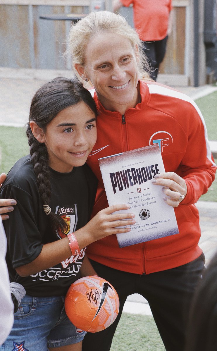 Kristine Lilly tweet media