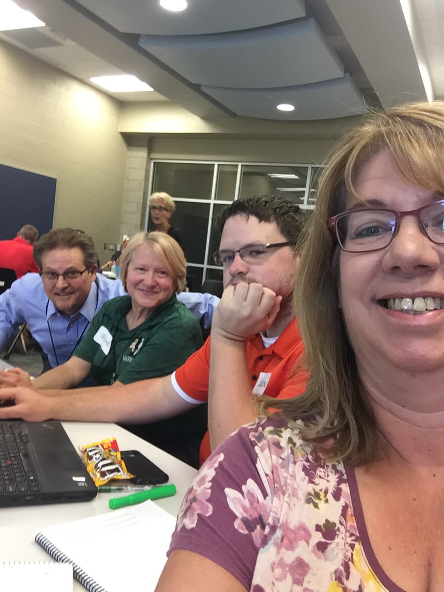 mooda62's tweet photo. Adaptive schools: Belief/values first #DrKellyFromKs #usd480 https://t.co/YfJPDTA558