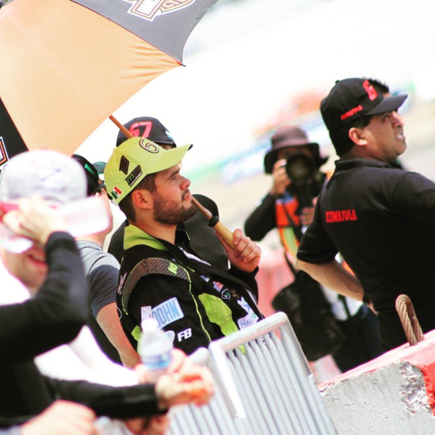 ladecuadroslp's tweet photo. ¡A recuperar el liderato! #mm63 #nascarpeakmx https://t.co/fgKkuR151n