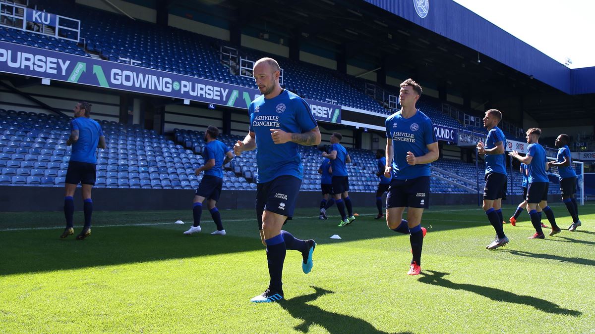 QPRFCBR's tweet photo. 📸 Mais imagens do treino aberto de ontem no KPF Stadium.

#QPROpenDay https://t.co/1dyR0y9bfK