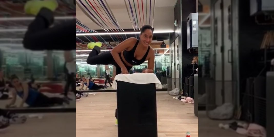 YouBeauty's tweet image. Tracee Ellis Ross Shared A Workout Clip And It Has Us Laughing: We all know that celebrities work hard for their amazing figures. It's not easy continually being in the spo... Read more at youbeauty.com/?p=153411 #Fitness #homeslider #fitness #fitnessfeature