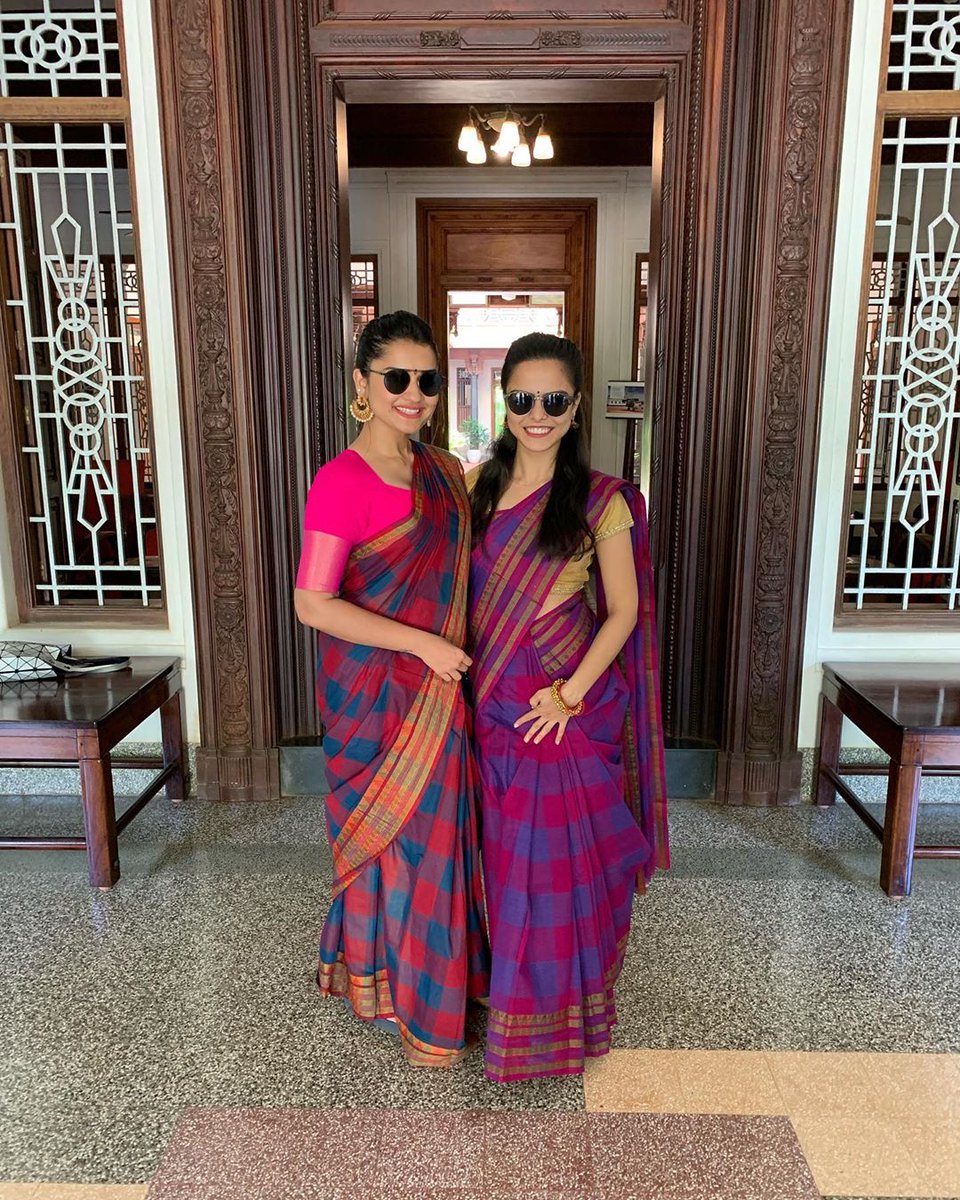 hrutad12fc1's tweet photo. Sadha sojwal swag #chettinad #visalam #bffgoals #vacation @hrutad https://t.co/YtXCvhSVng
