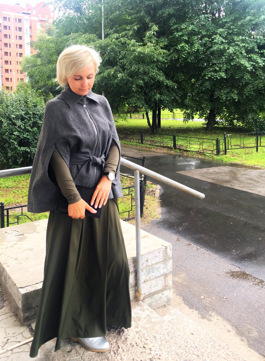 В Питере ещё больше похолодало... надела любимый #кейп #питер #холодрыга