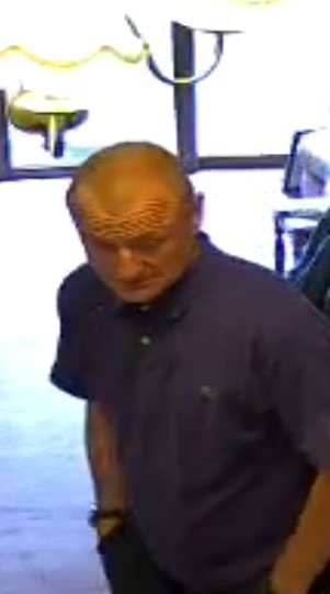 JonFacts's tweet photo. Serious appeal...does anyone know this man? At 16:07 he forced his way into my parents house  (both of which have sever dementia, my mum is incapacitated) and started looking through drawers, etc. If anyone has an inkling of who he is please private message me. https://t.co/lqMe5Og4Zf