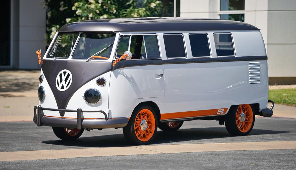 BetweenTheAxles's tweet image. .@VW #Type20 #ConceptCar marries #Microbus body with electric powertrain. Details: bit.ly/2ZlosPX