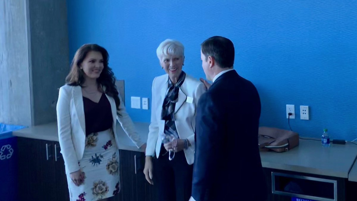 DougDucey's tweet image. Today, Arizona celebrates @Microsoft — one of the most recognizable tech brands — bringing three state of the art tech centers to the West Valley! 🖥️ #AZMeansBiz @azcommerce @GoodyearAZGov @MayorGLord @ElMirageArizona @ElMirageMayor